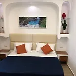 Sorrento Rooms Bed & Breakfast 4*