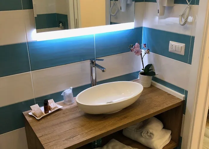 Sorrento Rooms Bed & Breakfast 4*