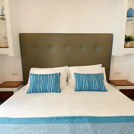 ベッド・アンド・ブレックファスト Sorrento Rooms ソレント