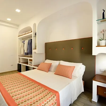 Sorrento Rooms 住宿加早餐酒店 索伦托