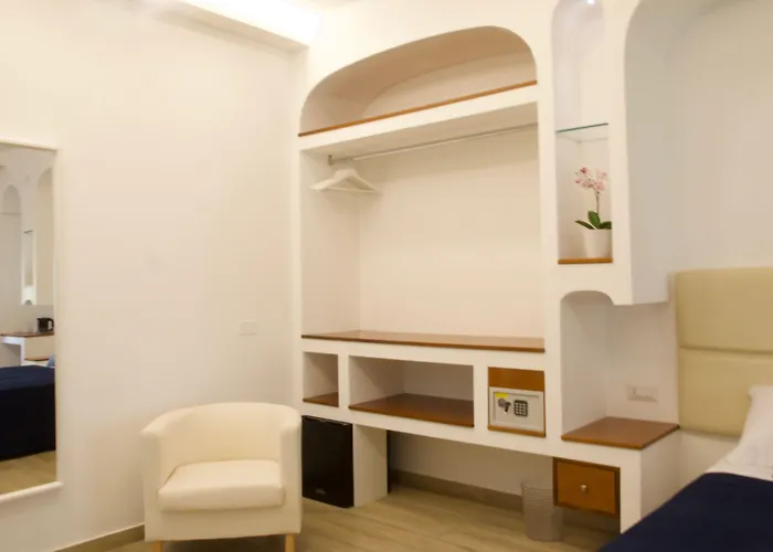 Sorrento Rooms 4* 소렌토